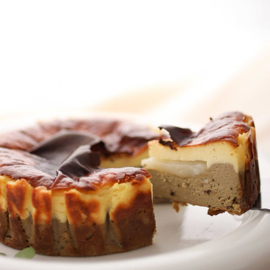 Classic Hojicha: Burnt Basque Cheesecake with Mochi