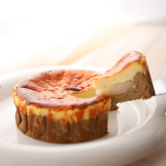 The Timeless Earl Grey: Burnt Basque Cheesecake with Mochi